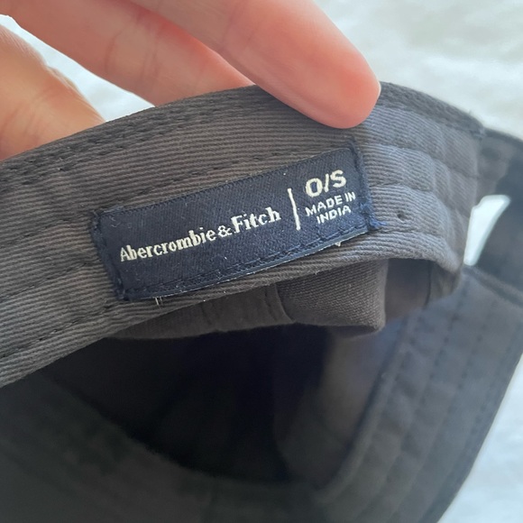 📦 🚚 EVERYTHING MUST GO! NWOT Abercrombie & Fitch Baseball Cap - Picture 2 of 4